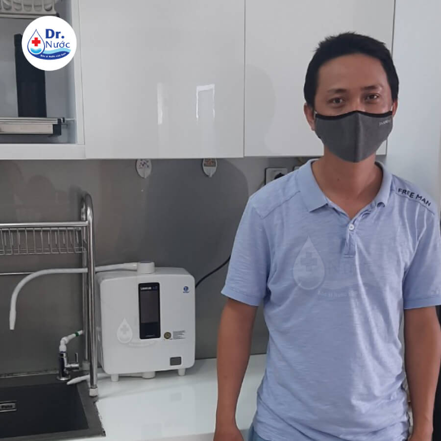 Gia đình chị Linh chọn mua máy lọc nước ion kiềm Kangen LeveLuk K8 tại Dr Nước