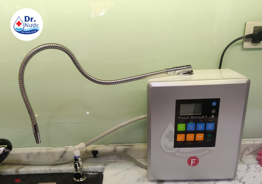 Gia đình chị Anh chọn máy lọc nước ion kiềm Fuji Smart i9 tại Doctor Nước